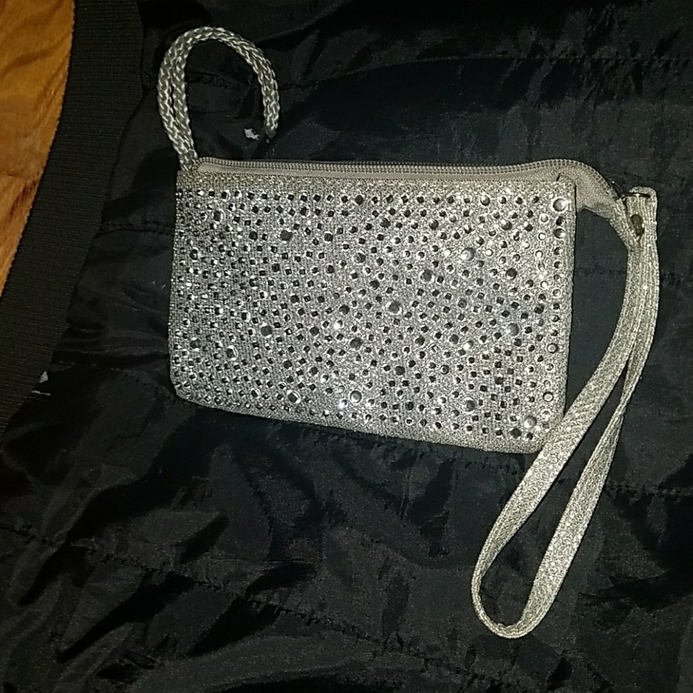 CLAIRES Make up clutch